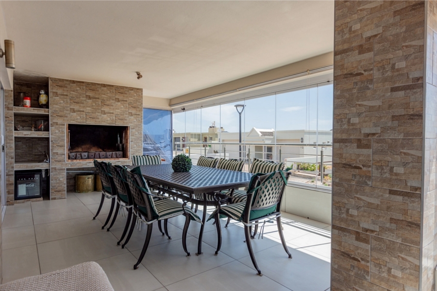 5 Bedroom Property for Sale in Waterfront Western Cape